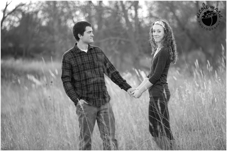 peter-autumn couple love engagement sioux falls sd photography 14