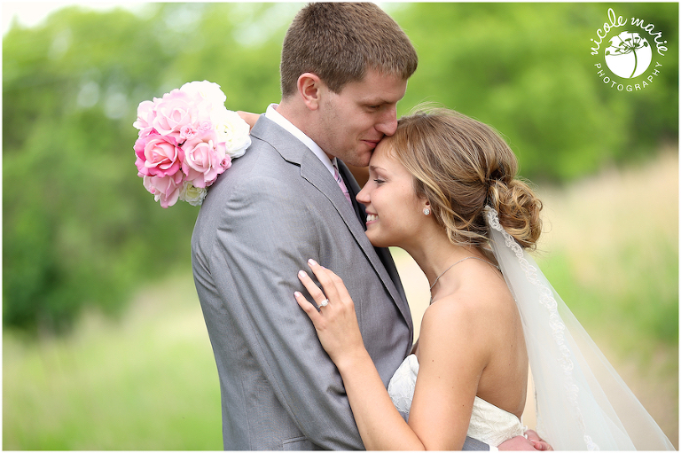 12 mk wedding couple love sioux falls sd photography