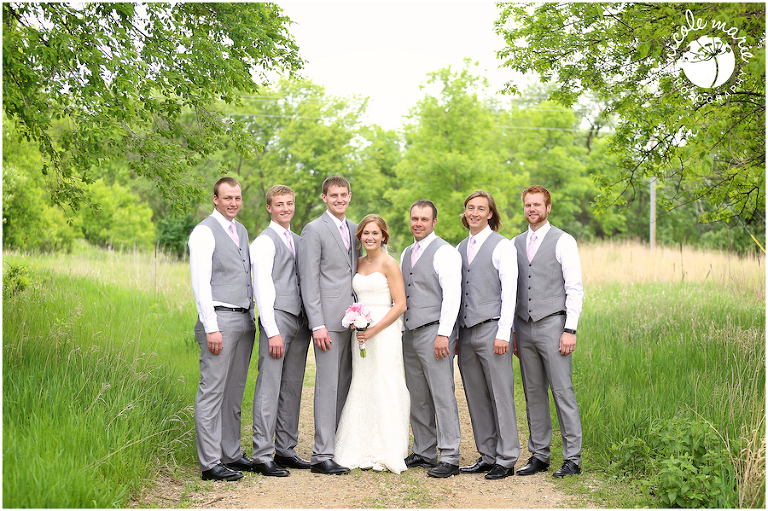 24 mk wedding couple love sioux falls sd photography