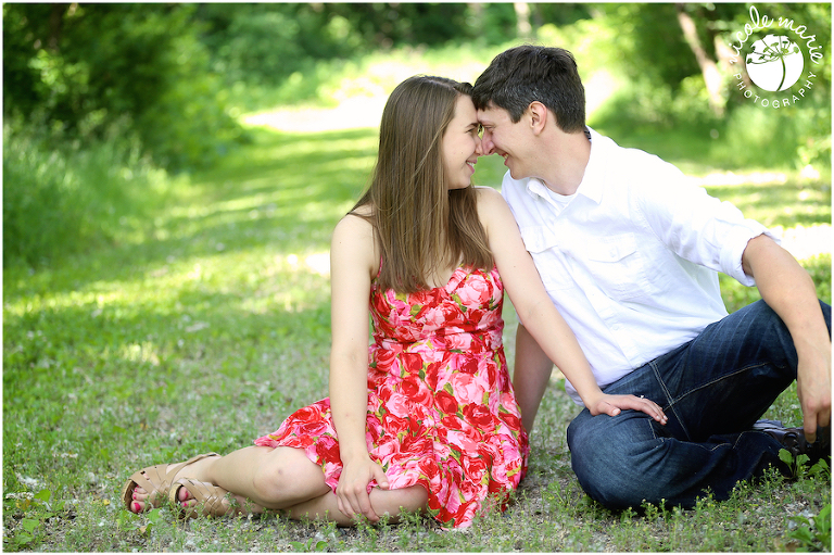 17 aj engagement couple love sioux falls sd photography