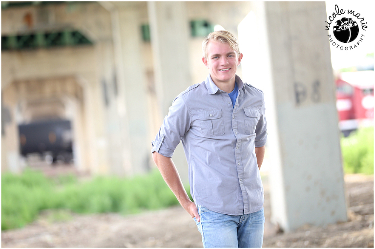 18 zach senior boy portrait sioux falls sd photography