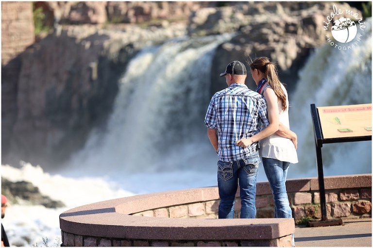 02 dt proposal engagement couple love sioux falls sd photography