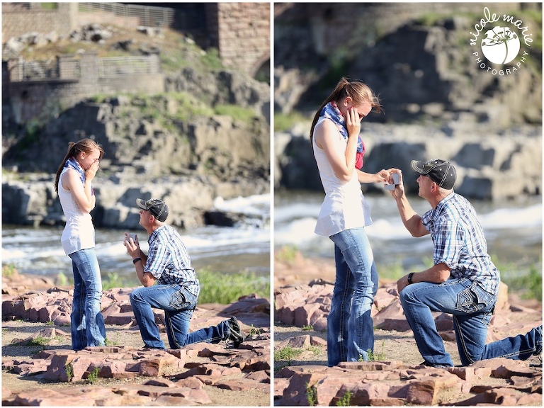 06 dt proposal engagement couple love sioux falls sd photography