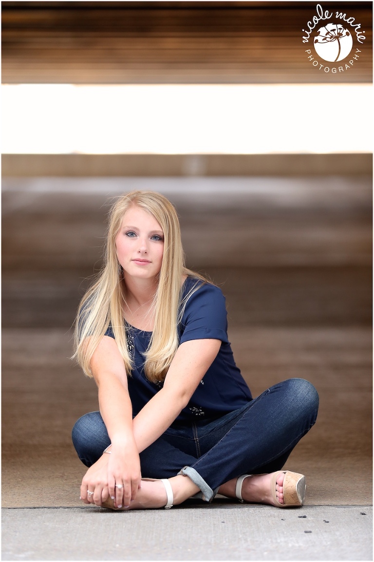 16 abby girl senior portrait sioux falls sd photography