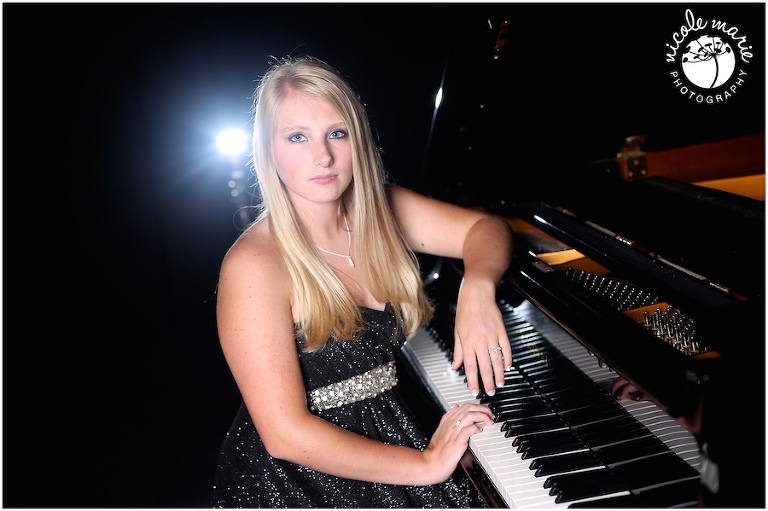 29 abby girl senior portrait sioux falls sd photography