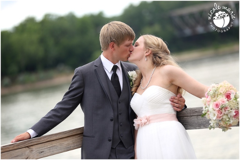 61 kuchta wedding couple love sioux falls sd photography