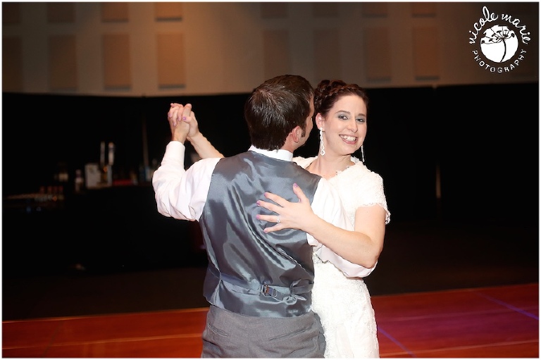 48 T+K wedding couple love portrait sioux falls sd photography