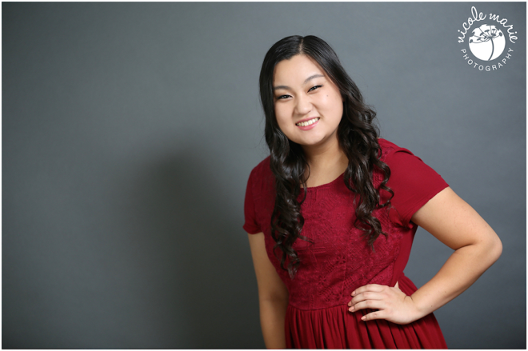 23 anna senior girl flowers portrait sioux falls sd photography