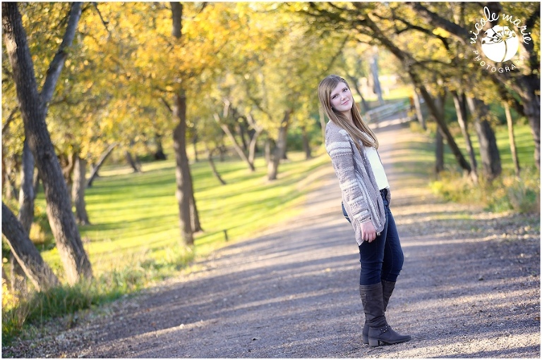 15 Autumn senior girl portrait sioux falls sd photography