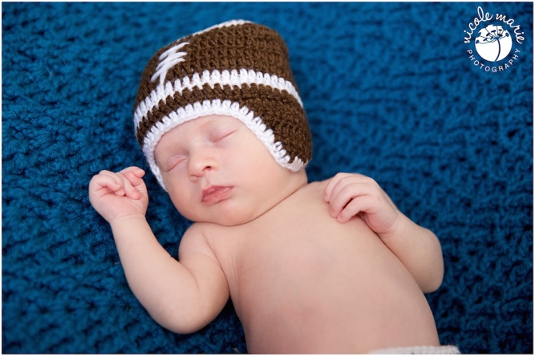 08 dykstra baby boy newborn lifestyle family portrait sioux falls sd photography