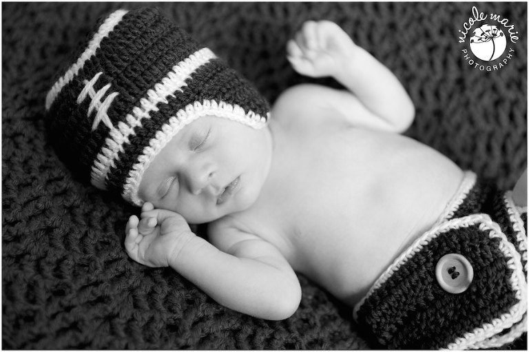 10 dykstra baby boy newborn lifestyle family portrait sioux falls sd photography