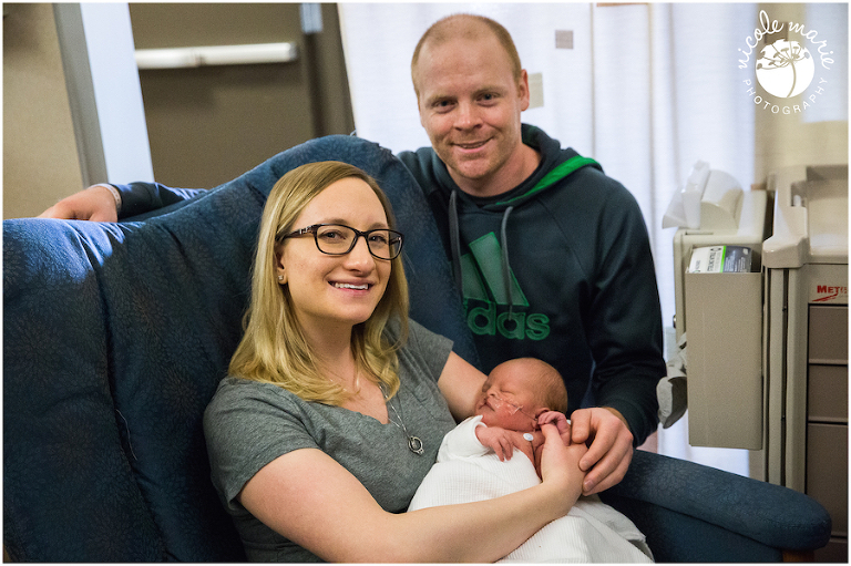 04 Backstrom family newborn lifestyle portrait sioux falls sd photography