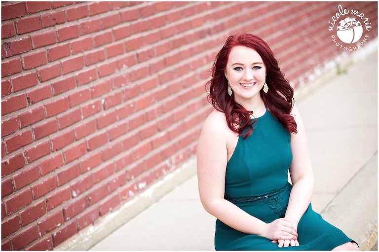 24 Alleysia senior girl spring portrait sioux falls sd photography