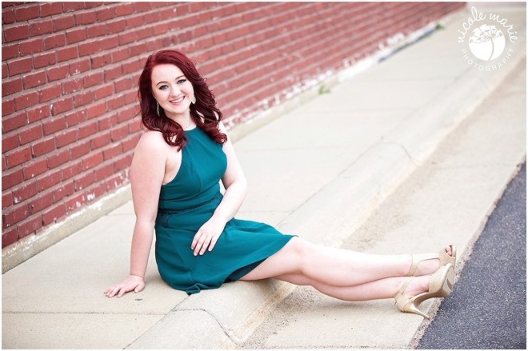 25 Alleysia senior girl spring portrait sioux falls sd photography