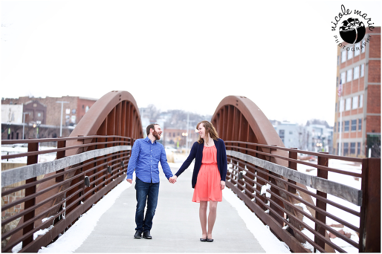 28 N+K engagement couple love winter portrait sioux falls sd photography