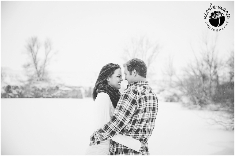11 C+M engagement couple love winter portrait sioux falls sd photography