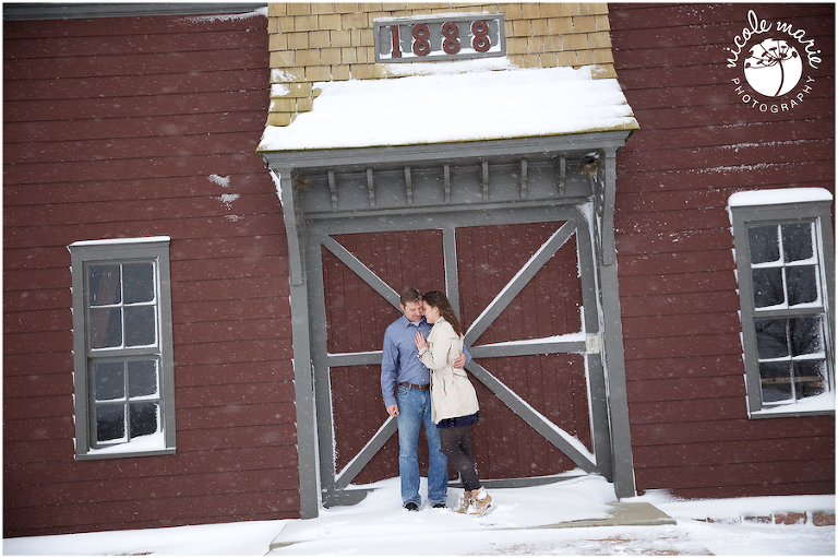 22 C+M engagement couple love winter portrait sioux falls sd photography