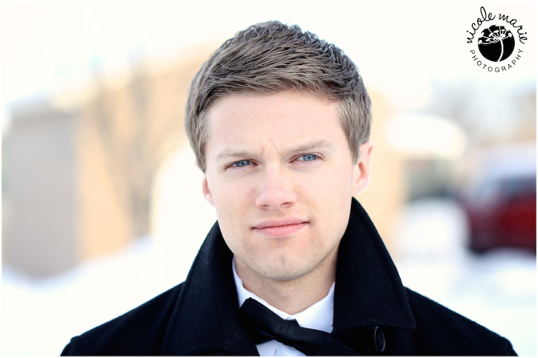 06 Olson wedding couple love winter portrait sioux falls sd photography