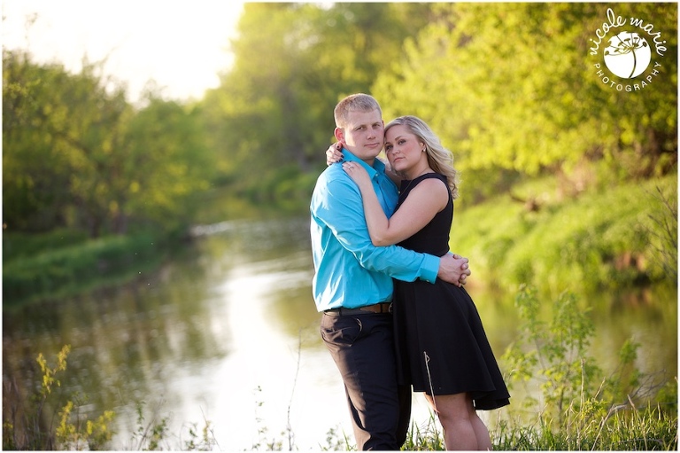 33 D+K engagement couple love portrait sioux falls sd photography
