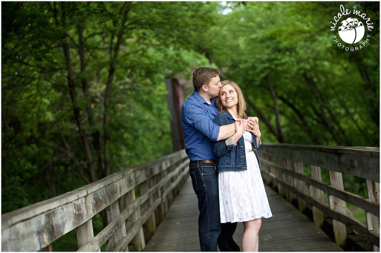 14 M+M engagement couple love spring portrait sioux falls sd photography