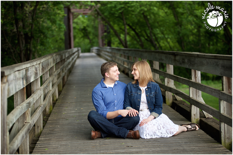 16 M+M engagement couple love spring portrait sioux falls sd photography