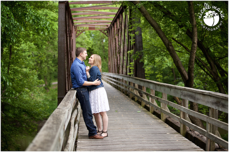 21 M+M engagement couple love spring portrait sioux falls sd photography