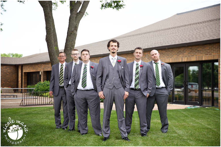 06 Jorgensen wedding great plains zoo couple love portrait sioux falls sd photography