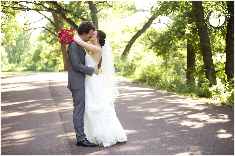 28 Jorgensen wedding great plains zoo couple love portrait sioux falls sd photography