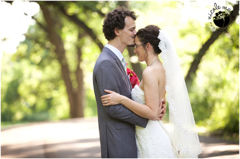 30 Jorgensen wedding great plains zoo couple love portrait sioux falls sd photography