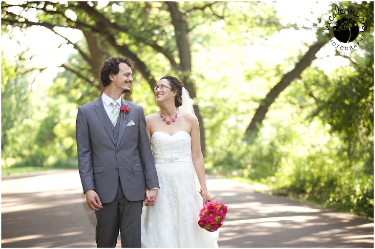 34 Jorgensen wedding great plains zoo couple love portrait sioux falls sd photography