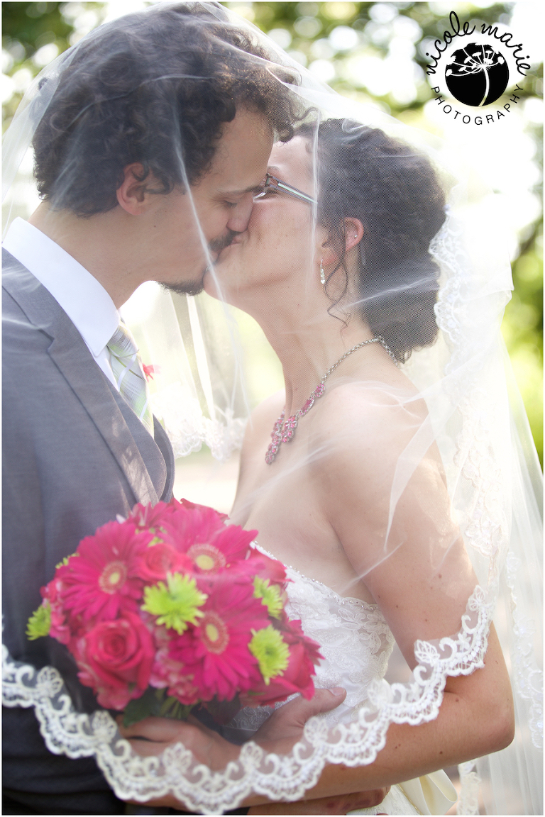 44 Jorgensen wedding great plains zoo couple love portrait sioux falls sd photography