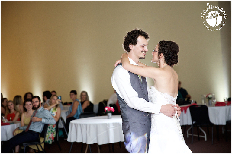 60 Jorgensen wedding great plains zoo couple love portrait sioux falls sd photography