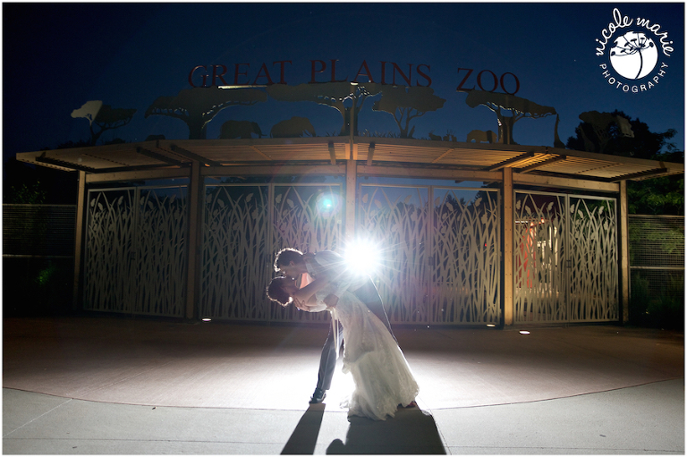 71 Jorgensen wedding great plains zoo couple love portrait sioux falls sd photography