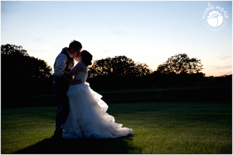 101 Albers wedding calico skies winery couple love portrait sioux falls sd photography