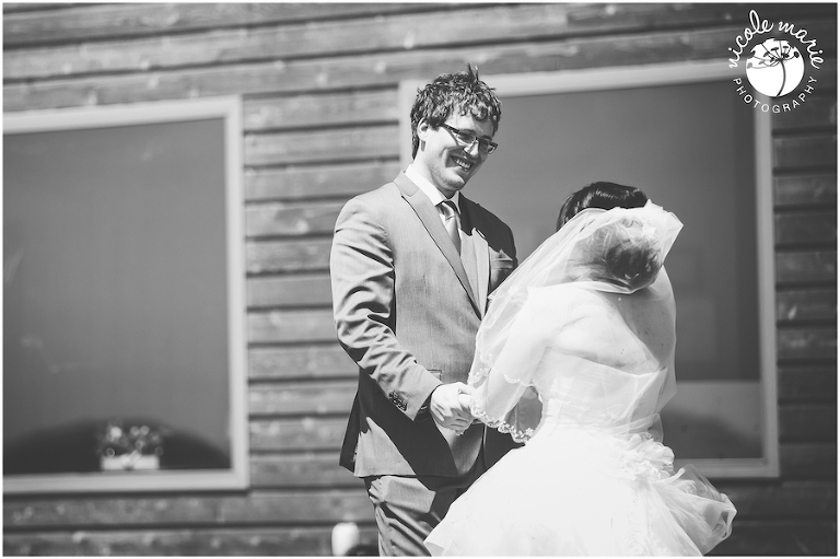 19 Albers wedding calico skies winery couple love portrait sioux falls sd photography