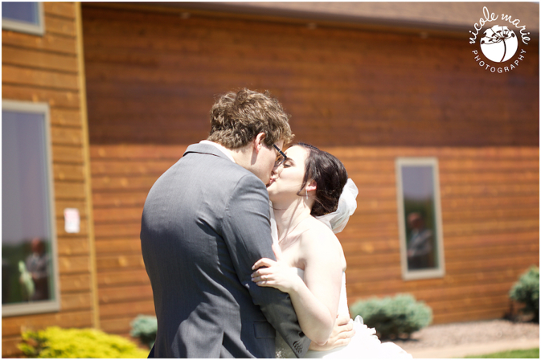 20 Albers wedding calico skies winery couple love portrait sioux falls sd photography