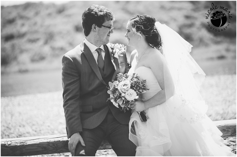 24 Albers wedding calico skies winery couple love portrait sioux falls sd photography