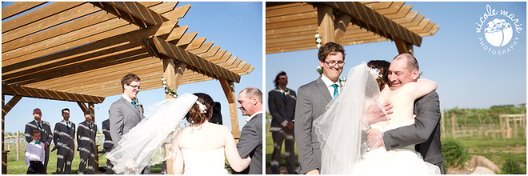 61 Albers wedding calico skies winery couple love portrait sioux falls sd photography