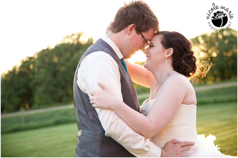 88 Albers wedding calico skies winery couple love portrait sioux falls sd photography