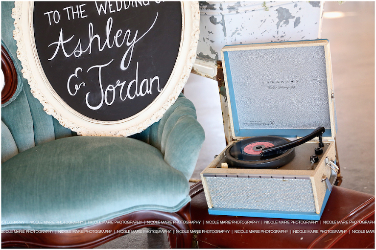 033-blue-haven-barn-garden-styled-shoot-wedding-couple-love-portrait-sioux-falls-sd-photography