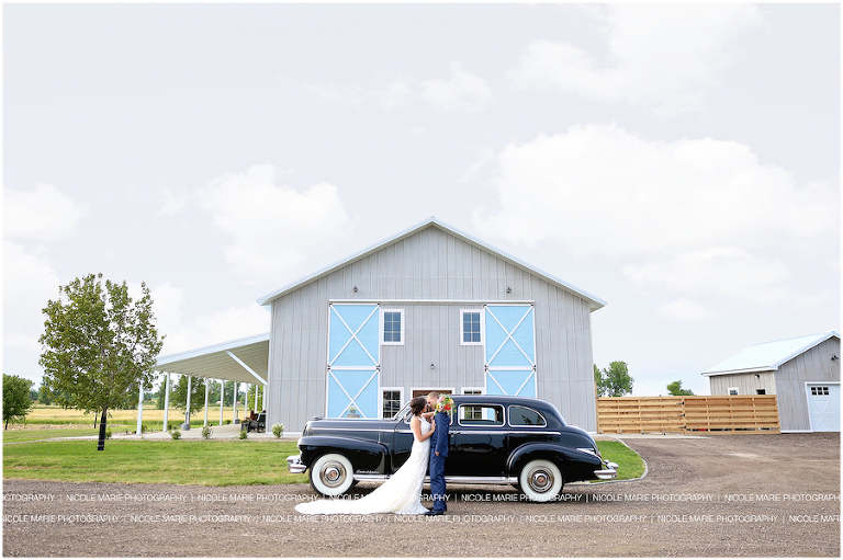041-blue-haven-barn-garden-styled-shoot-wedding-couple-love-portrait-sioux-falls-sd-photography