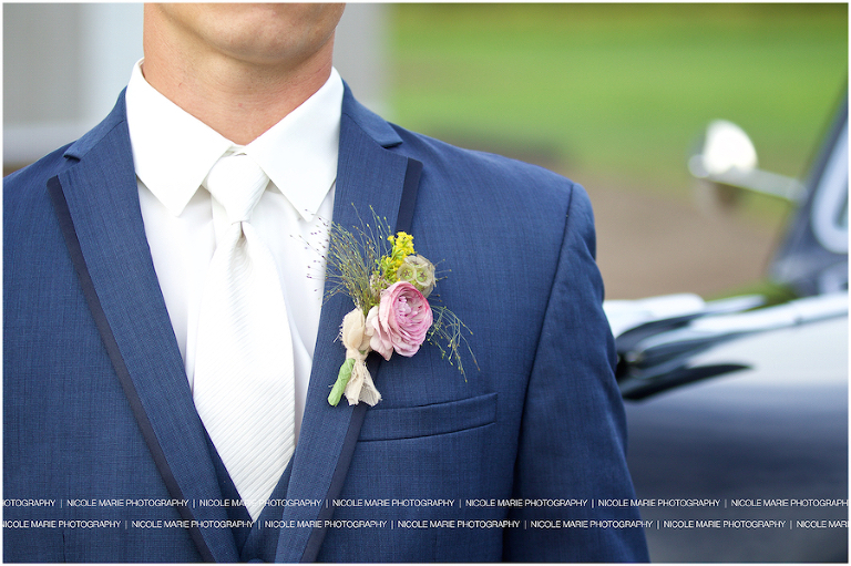 049-blue-haven-barn-garden-styled-shoot-wedding-couple-love-portrait-sioux-falls-sd-photography