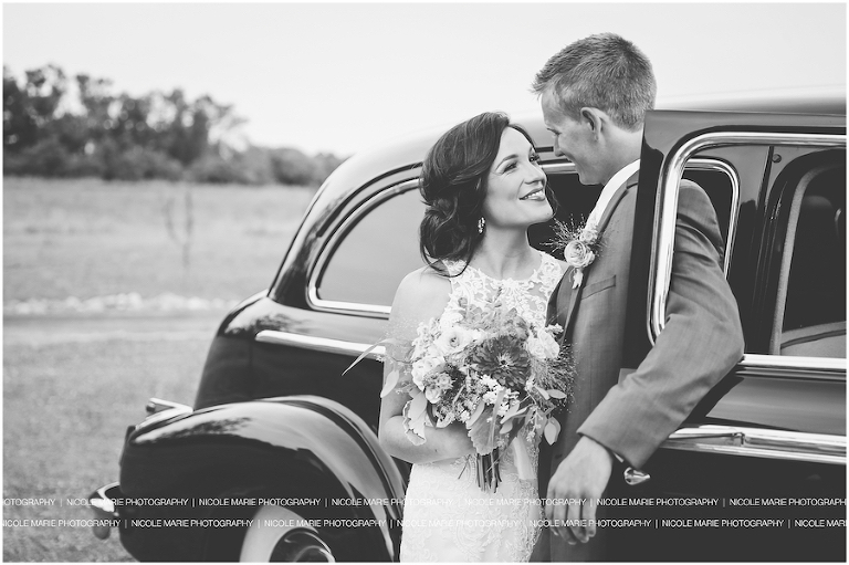 053-blue-haven-barn-garden-styled-shoot-wedding-couple-love-portrait-sioux-falls-sd-photography