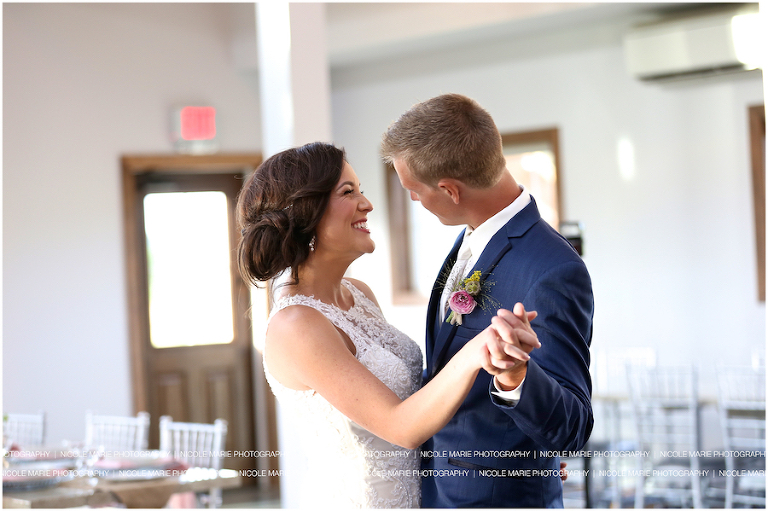 075-blue-haven-barn-garden-styled-shoot-wedding-couple-love-portrait-sioux-falls-sd-photography