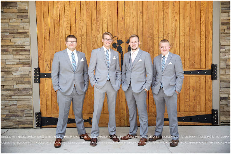 024-tinklenberg-wedding-couple-love-portrait-sioux-falls-sd-round-lake-mn-photography