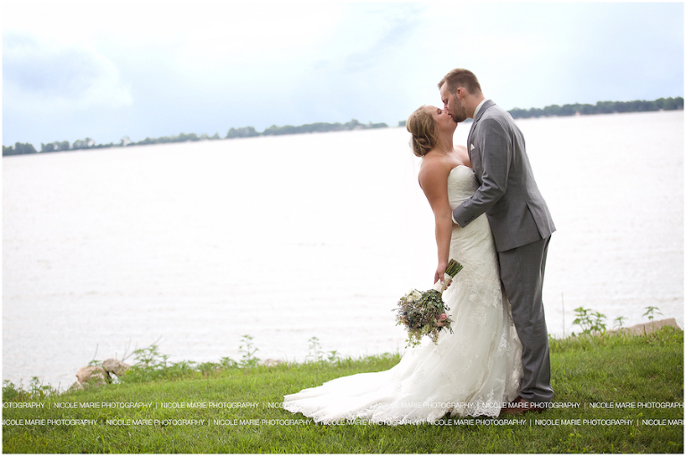 052-tinklenberg-wedding-couple-love-portrait-sioux-falls-sd-round-lake-mn-photography
