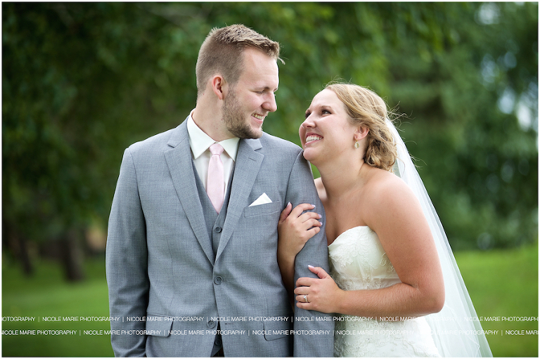 059-tinklenberg-wedding-couple-love-portrait-sioux-falls-sd-round-lake-mn-photography