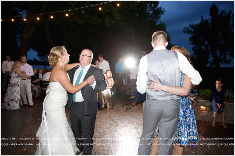 102-tinklenberg-wedding-couple-love-portrait-sioux-falls-sd-round-lake-mn-photography