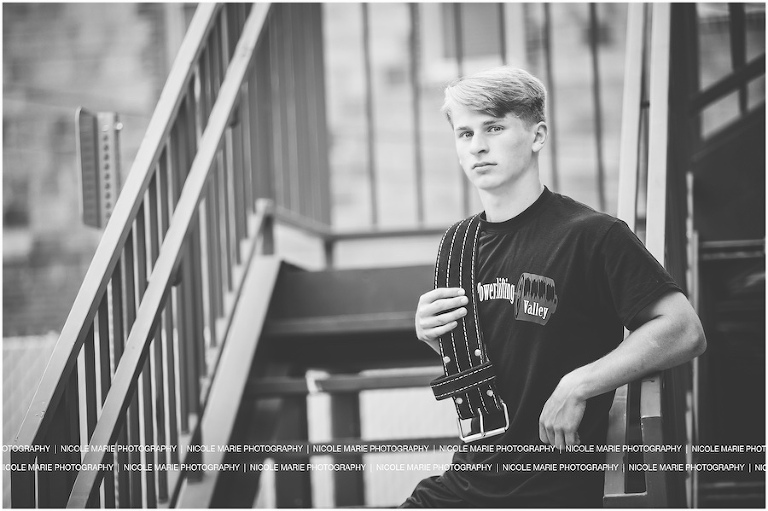 11-nick-hanson-senior-boy-portrait-sioux-falls-sd-photography