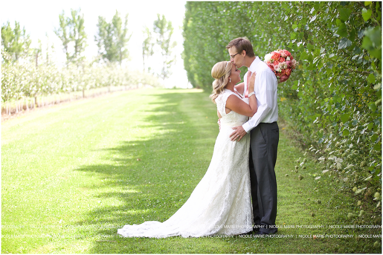 025-boots-wedding-couple-love-portrait-sioux-falls-sd-la-crescent-mn-photography